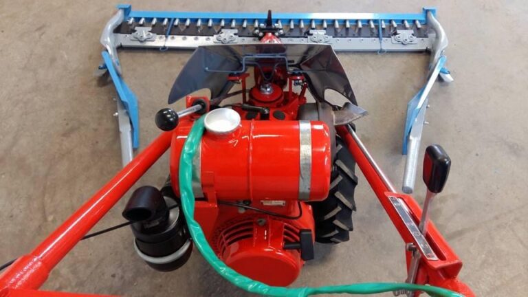 MF-70 kerti gyalogkövetésű kaszáló gép