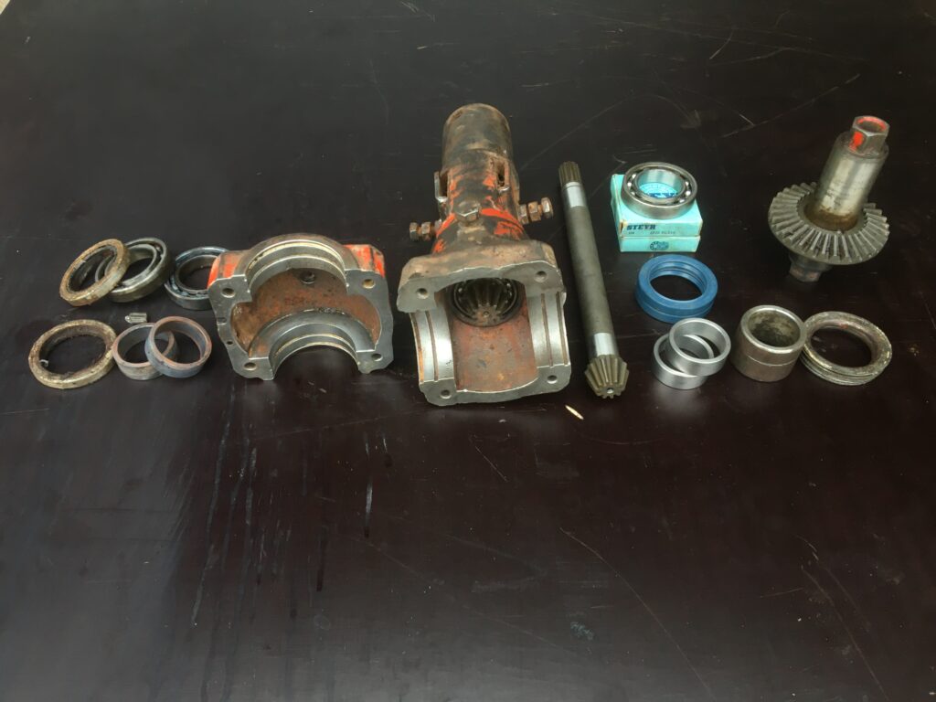 mf-70 szerviz - razofej - felujitas - benzin - diesel - kozben